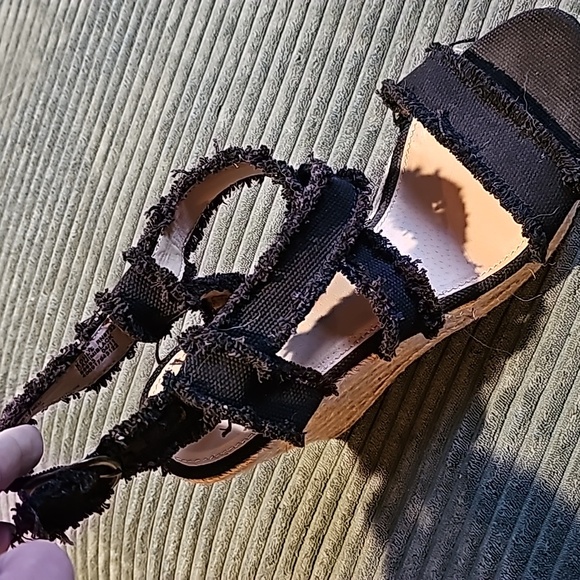 Candie's Camimi black wedge Jean material size 10 - Picture 6 of 9